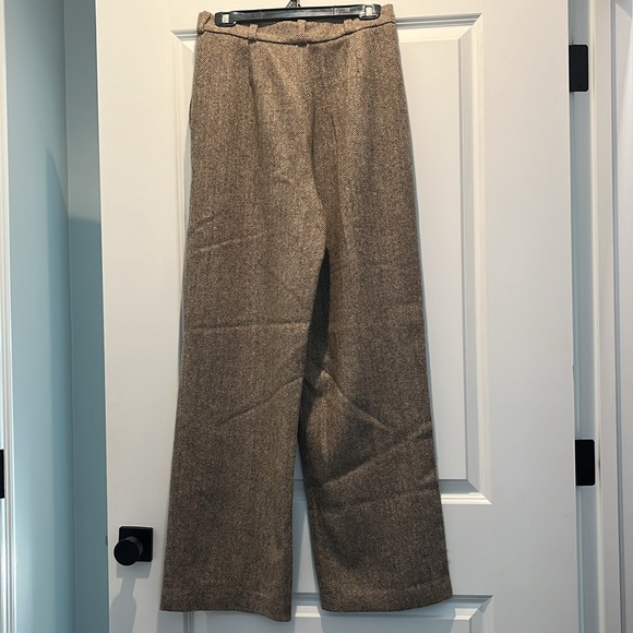 EUC- Never worn, ba&sh 100% wool high waist wide leg trousers. Size M or 6/8. - Picture 4 of 4